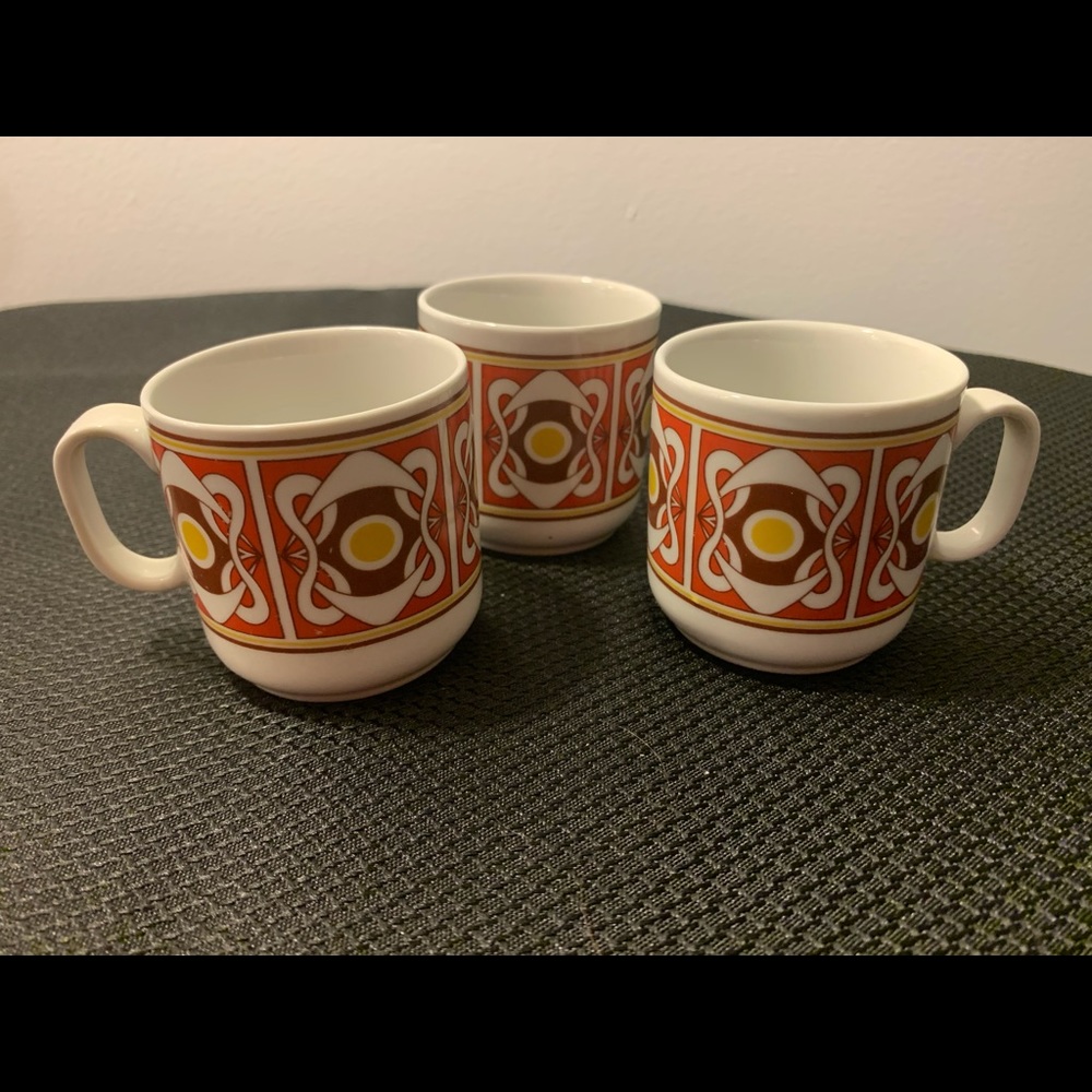Vintage Monopoli Demitasse Espresso Cups